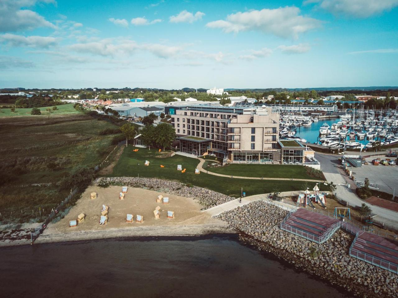 Arborea Marina Resort Neustadt Neustadt in Holstein Buitenkant foto